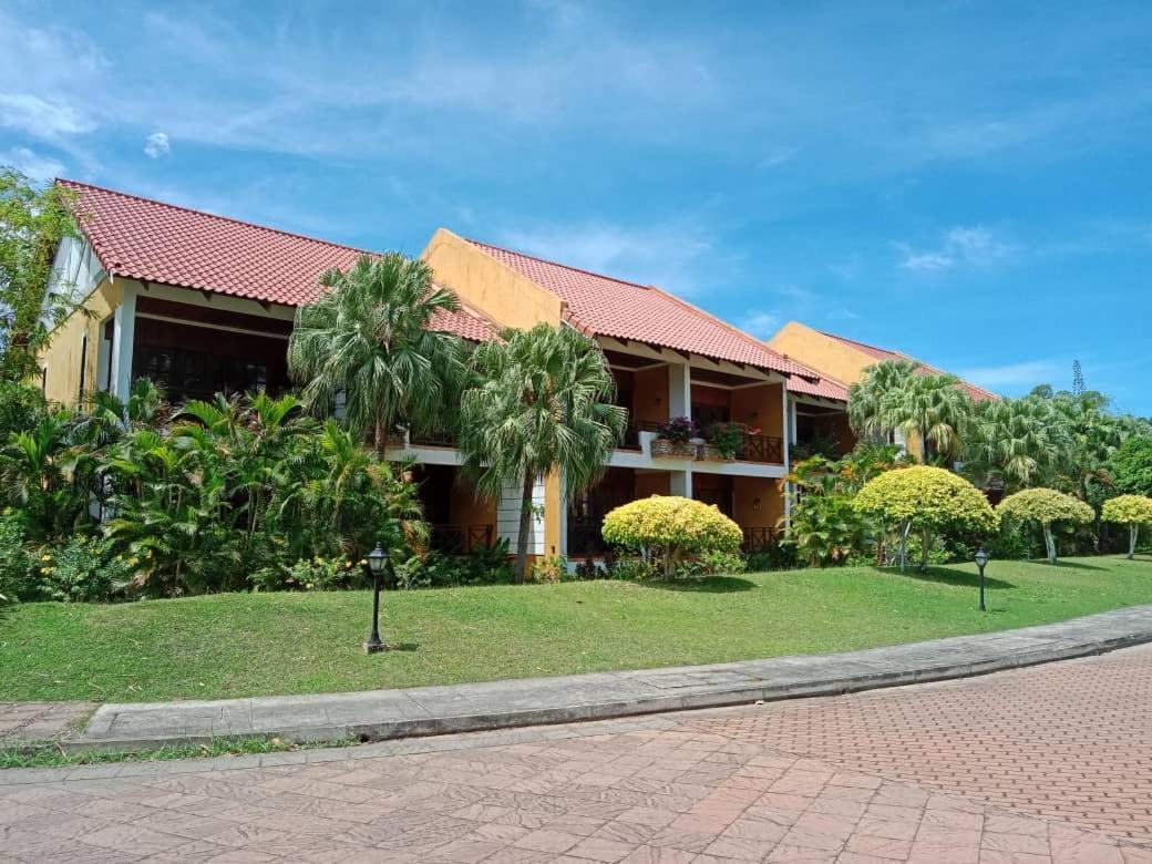 Tiara Labuan Hotel Dış mekan fotoğraf