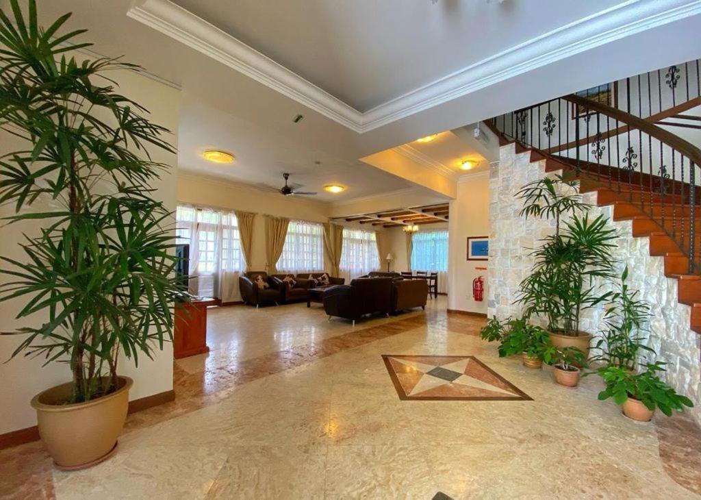 Tiara Labuan Hotel Dış mekan fotoğraf